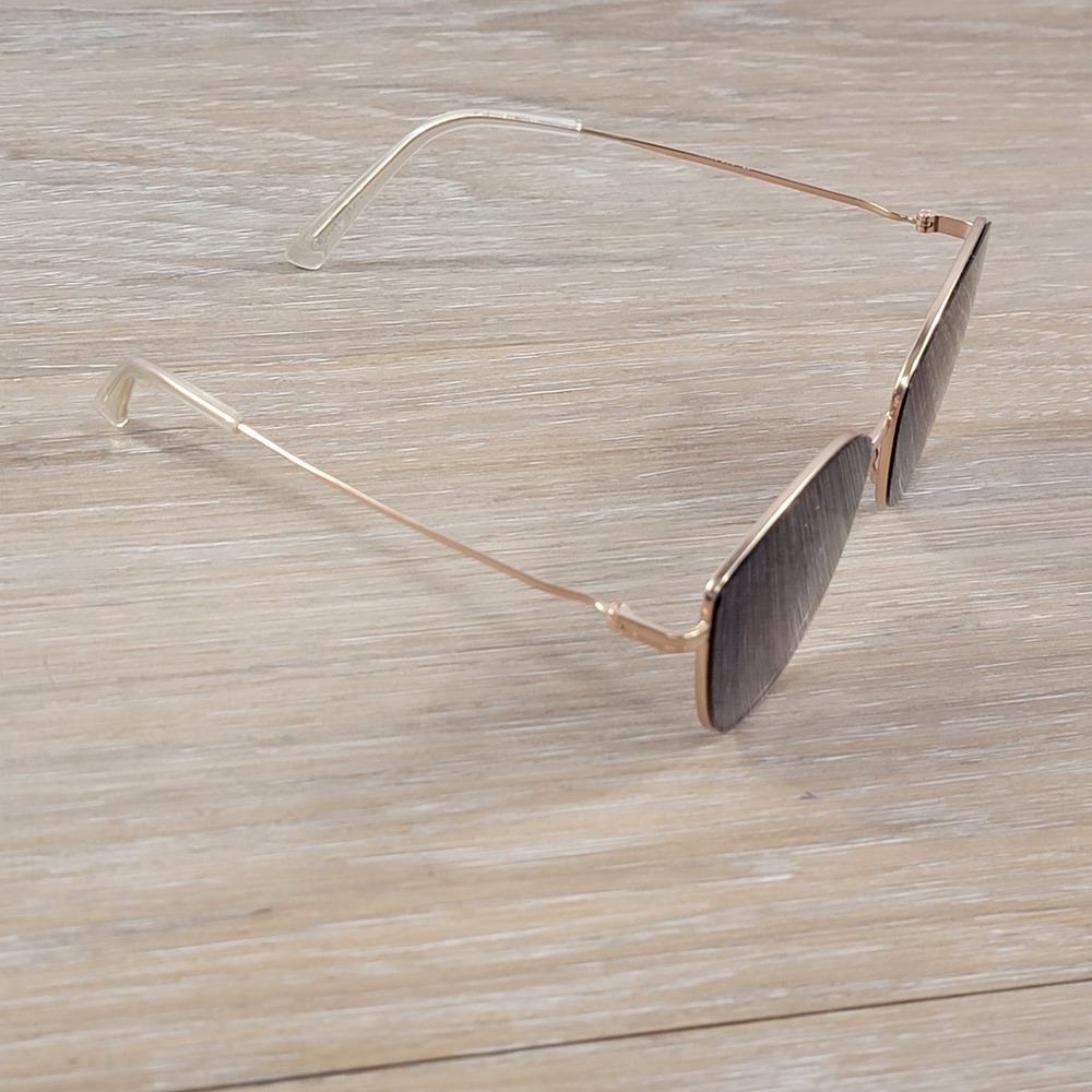 Steve Madden Womens Cat Eye Sunglasses Rose Gold Metal Frame Smoke Gradient Lens - Picture 3 of 7